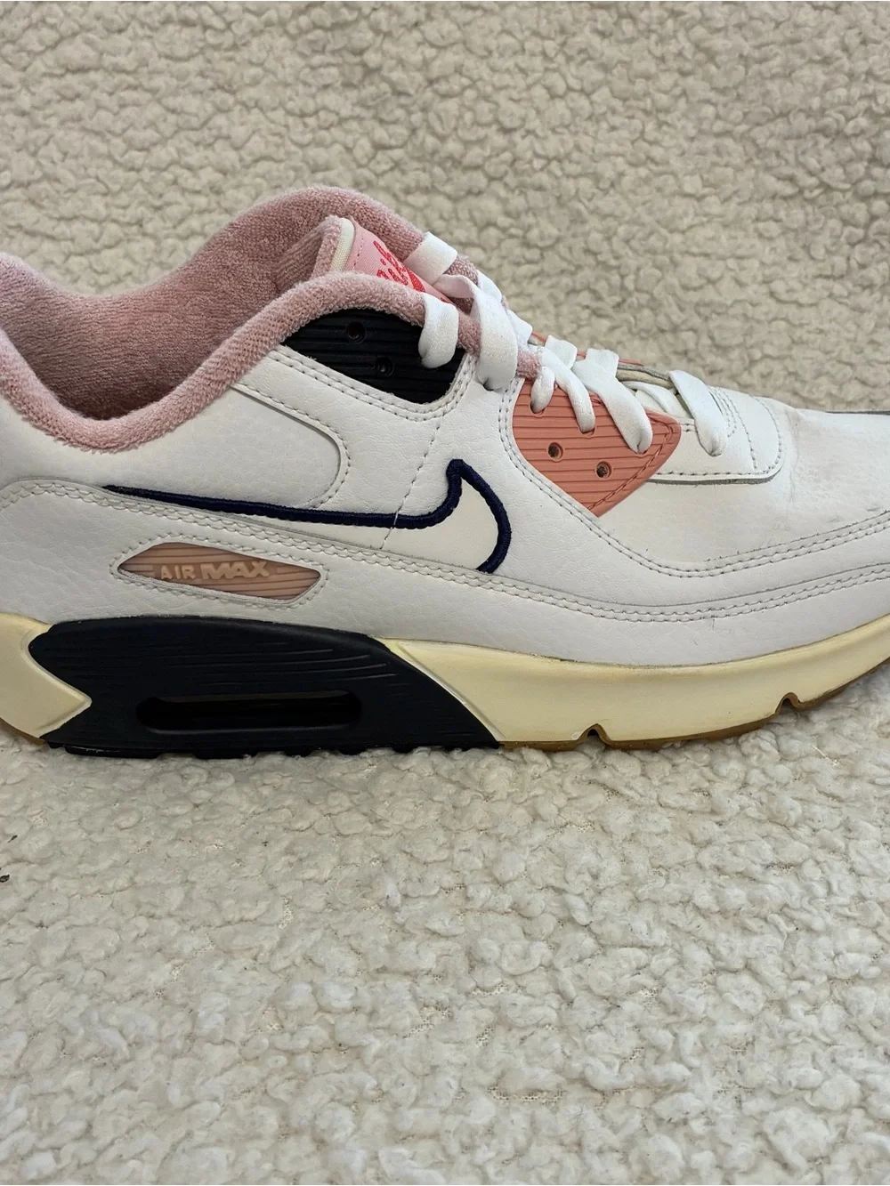 Nike Air Max 90 LTR SE White Pink Glaze Gum Bottom Size 7Y DB0472-100